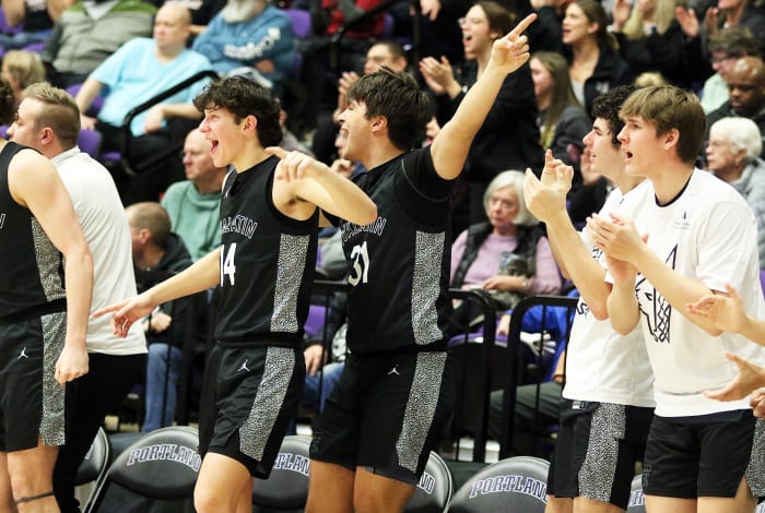 a Tualatin Barlow 6A Oregon boys basketball quarterfinal 2024 Dan Brood 38